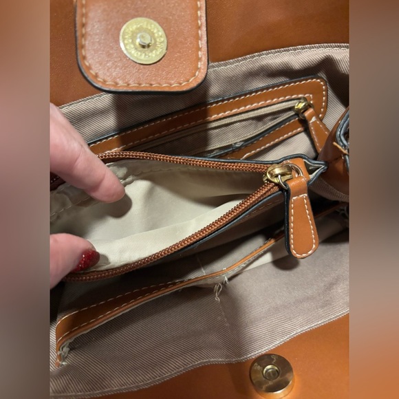 London Fog Brown 4 Compartment Handbag - Picture 11 of 16